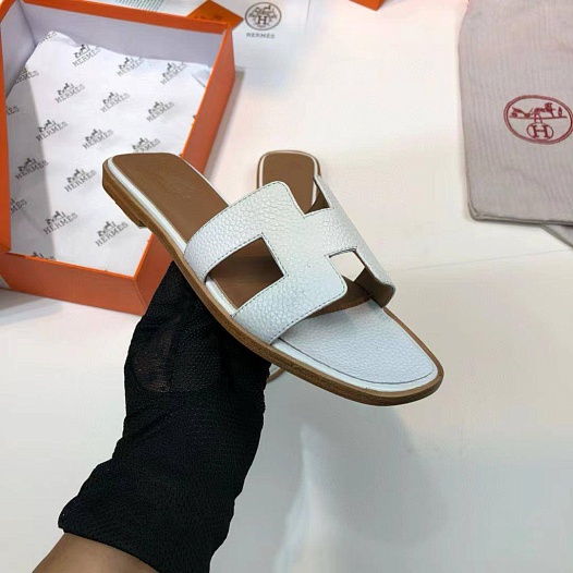 Женские кожаные шлёпанцы Hermes Oran   
