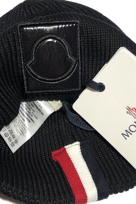Мужская брендовая шапка Moncler чёрного цвета