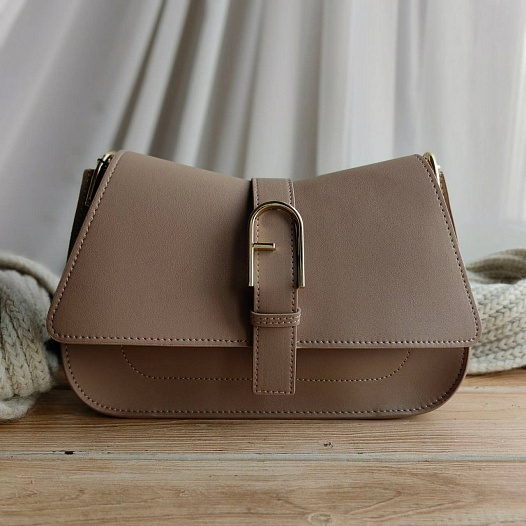 Кожаная сумка Furla Flow Mini 25x18 см   