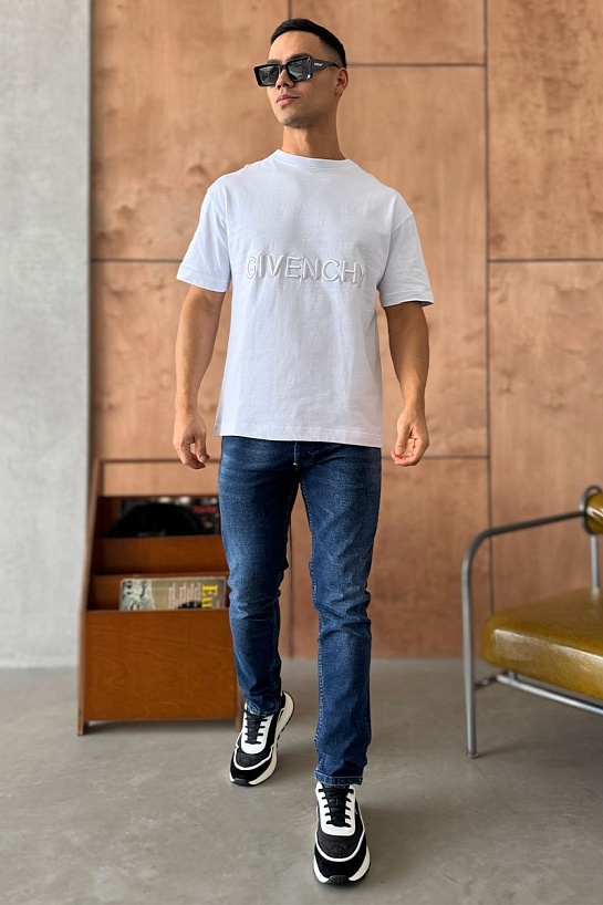 Мужская футболка Givenchy flocked logo - White