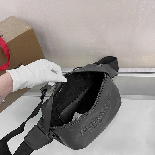 Кожаная сумка на пояс Burberry Premium 31x16x7.5 см