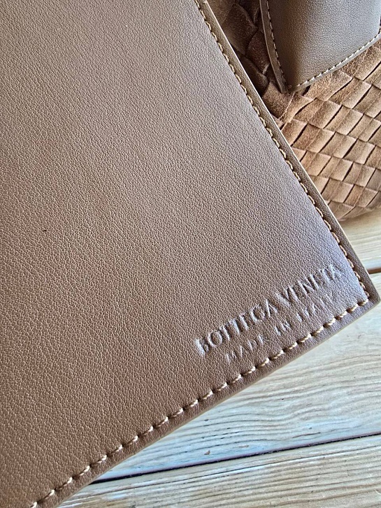 Замшевая сумка Bottega Veneta intrecciato 42x26