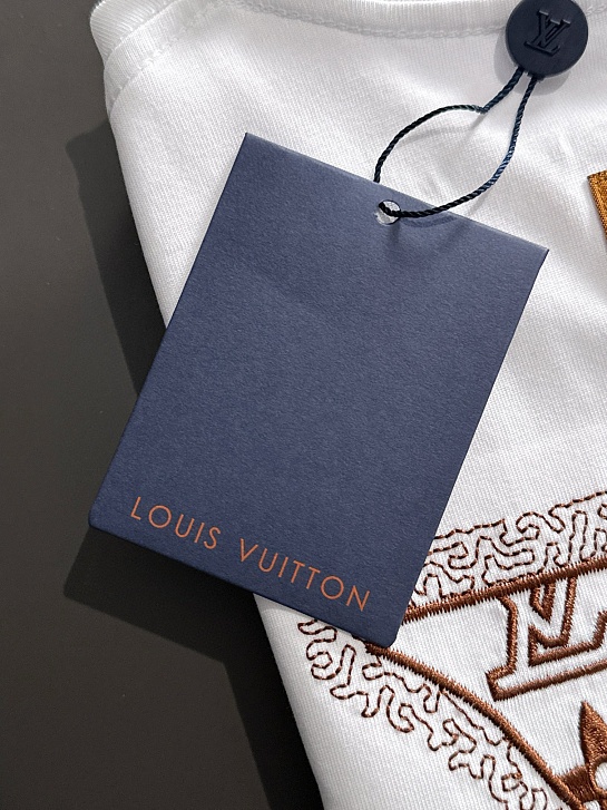 Футболка белого цвета Louis Vuitton Premium