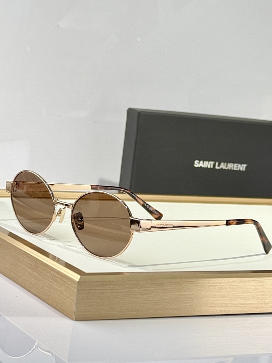 Солнцезащитные очки Yves Saint Laurent Eyewear