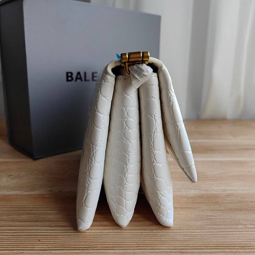 Кожаная сумка Balenciaga Triplet Crocodile-Effect 23x13 см   