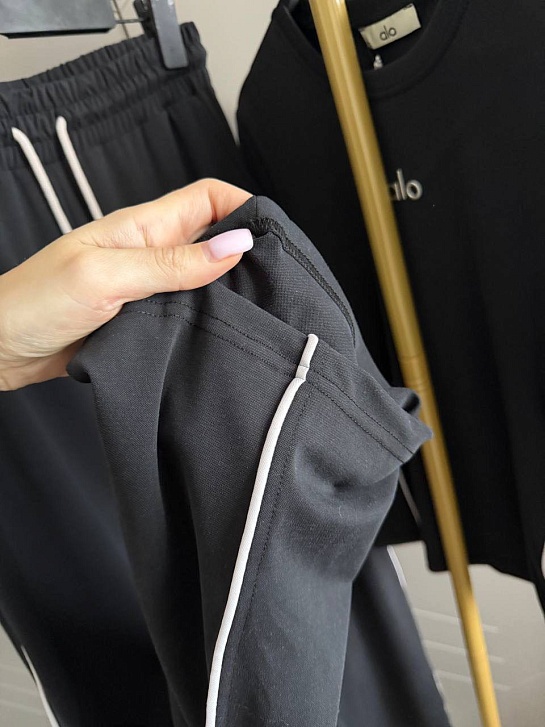 Женский чёрный костюм Alo premium