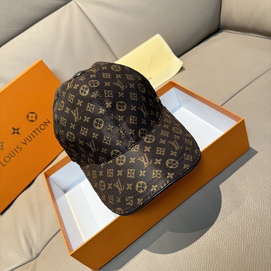 Бейсболка Louis Vuitton Monogram premium