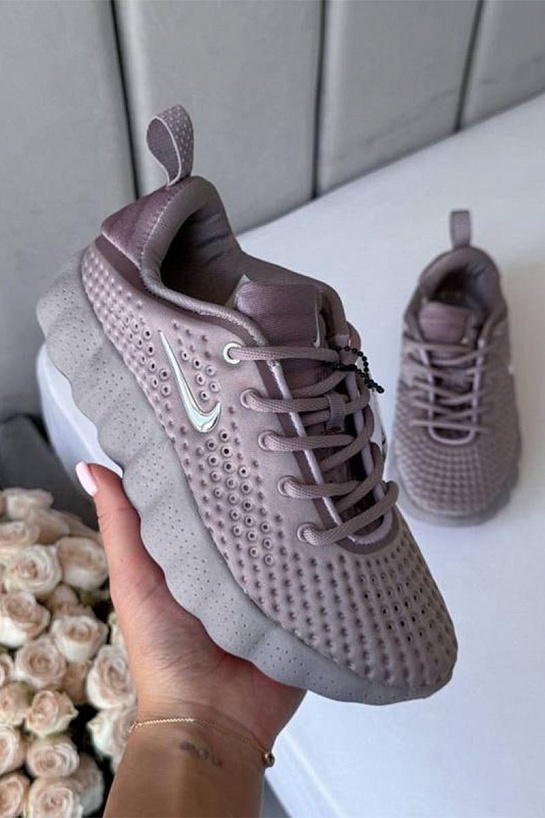 Кроссовки Nike Mind 002 
