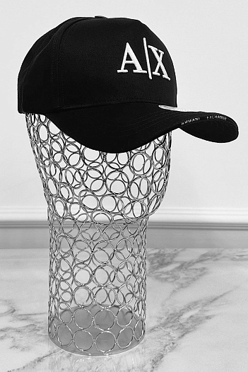 Бейсболка чёрного цвета Armani Exchange embroidered-logo   