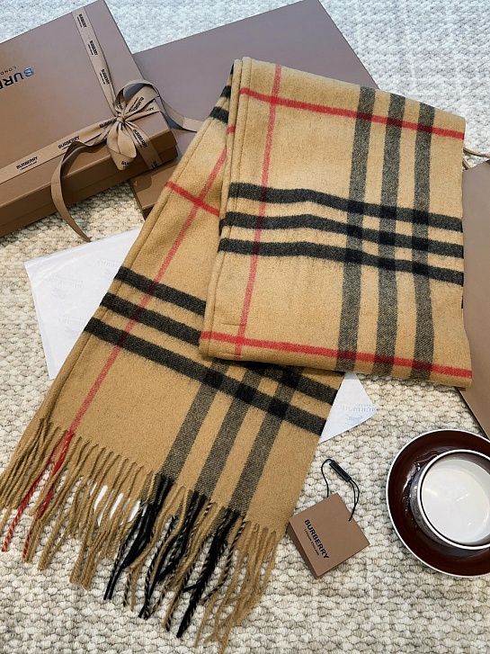 Капор Burberry Check premium 210x30 см