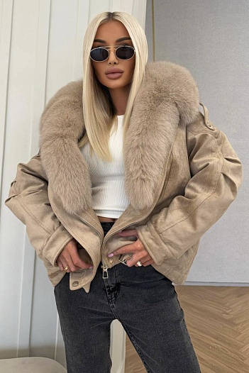 Женская утеплённая дубленка Max Mara с натуральным мехом   