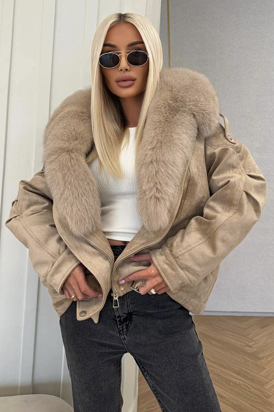 Женская утеплённая дубленка Max Mara с натуральным мехом