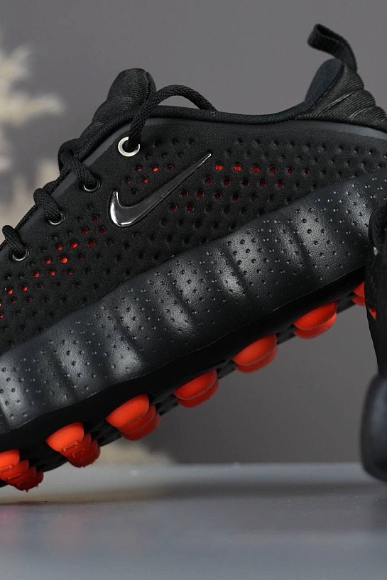Кроссовки Nike Mind 002