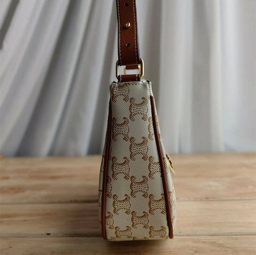 Сумка-багет Celine Ava Triomphe 24x13 см - Beige   