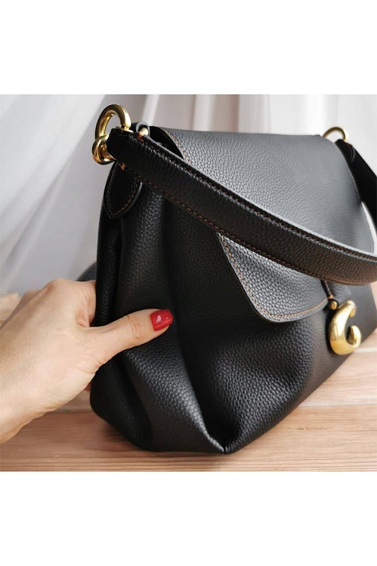 Кожаная сумка чёрного цвета Coach May 31x23 см