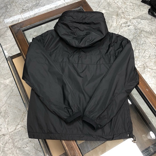Двусторонняя ветровка Moncler чёрного цвета