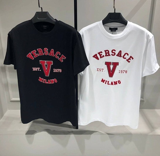 Чёрная футболка Versace Varsity Logo