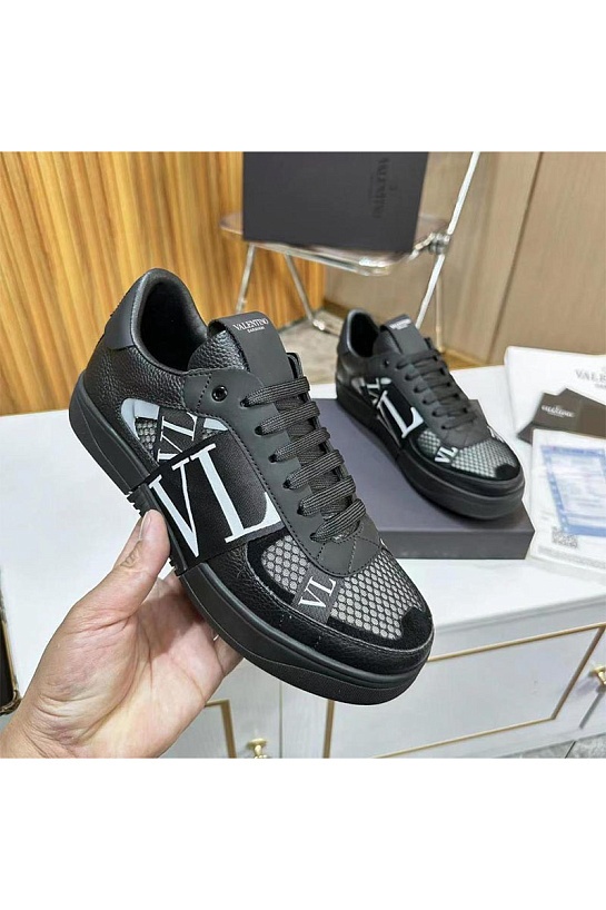 Кожаные кроссовки Valentino low-top - Black
