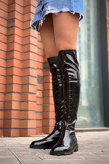 Женские глянцевые ботфорты Balenciaga чёрного цвета   