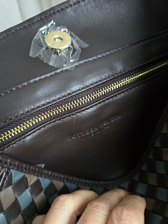 Кожаная сумка Bottega Veneta 33x26 см