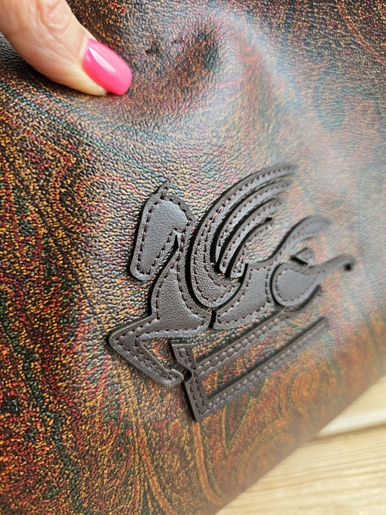 Кожаная сумка Etro с узором пейсли 38x23 см