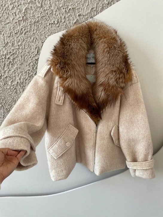 Женский пуховик с натуральным мехом Max Mara Premium