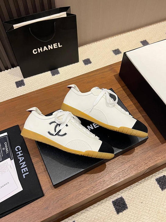 Женские кожаные кроссовки Chanel premium