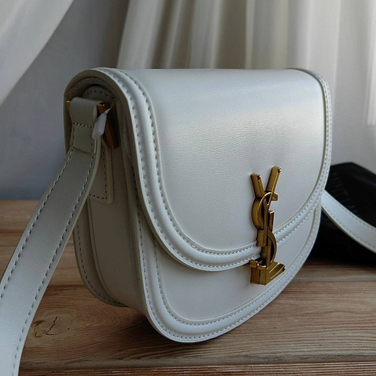 Кожаная сумка Yves Saint Laurent 19x17 см