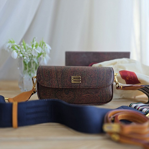 Кожаная сумка Etro с узором пейсли 20x9 см   