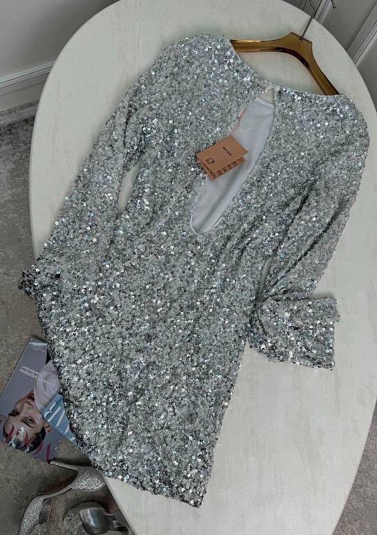 Женское платье в пайетках с открытой спинкой MIU MIU