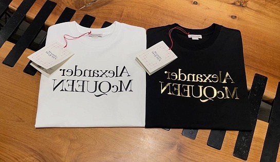 Мужская чёрная футболка Alexander McQueen Reverse logo