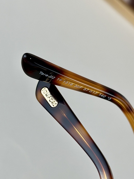 Солнцезащитные очки Tom Ford Tara