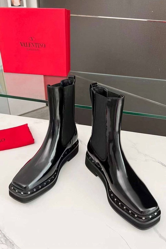 Женские ботинки Valentino с глянцевым эффектом