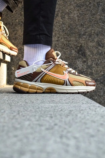 Кроссовки Nike Zoom Vomero 5 "Wheat Grass"   