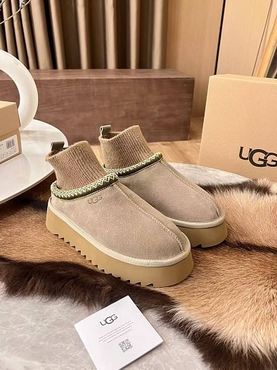 Женские замшевые ботинки UGG Tazz Platform - Brown   