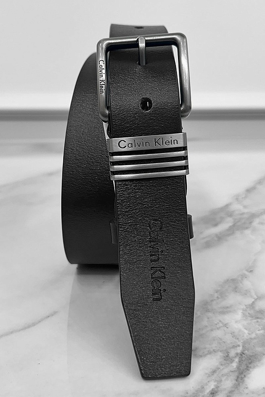 Мужской кожаный ремень Calvin Klein чёрного цвета