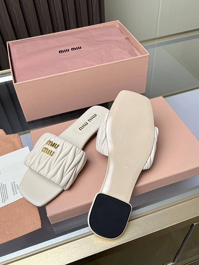 Женские шлёпанцы MIU MIU Premium - White   
