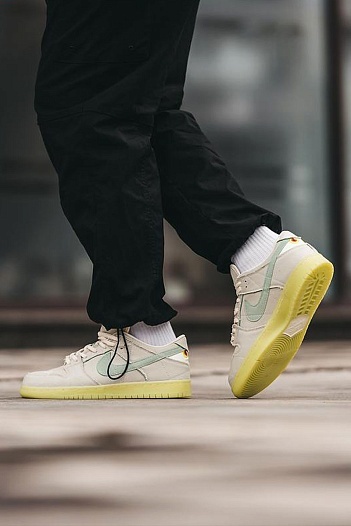 Кроссовки Nike SB Dunk Low "Mummy"   