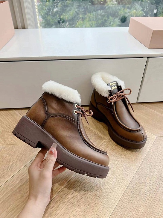Женские кожаные ботинки с мехом MIU MIU Premium