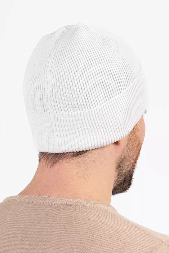 Шапка белого цвета Stone Island compass-patch