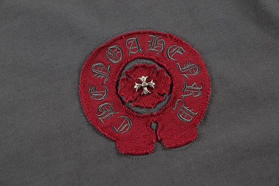 Серая оверсайз футболка Gothic logo