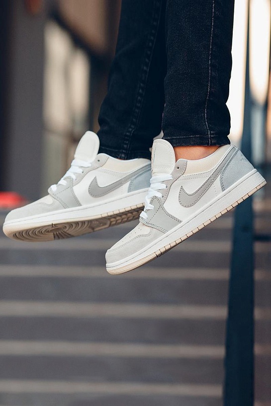 Кроссовки Nike Air Jordan 1 Low "Paris"