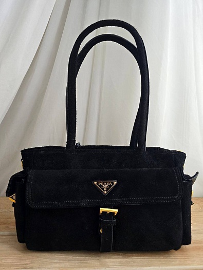 Замшевая сумка Prada 30x16 см   