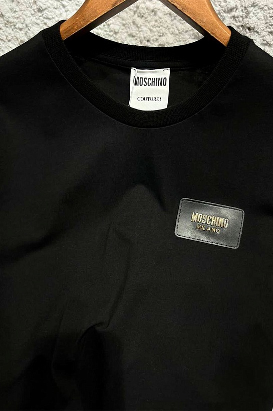 Чёрная оверсайз футболка Moschino logo-patch