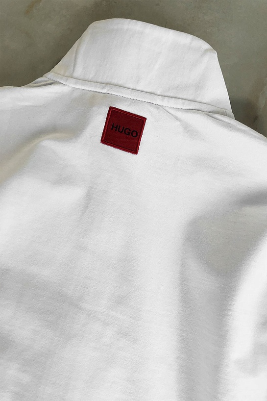 Мужской чёрно-белый костюм Hugo Boss