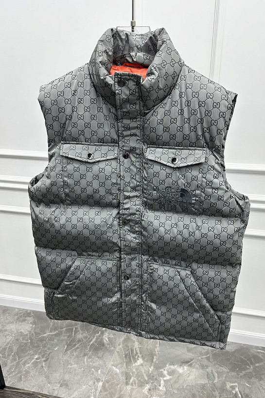 Серый жилет Gucci x The North Face Collaboration logo-embroidered