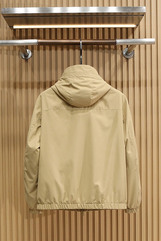 Мужская бежевая ветровка Burberry