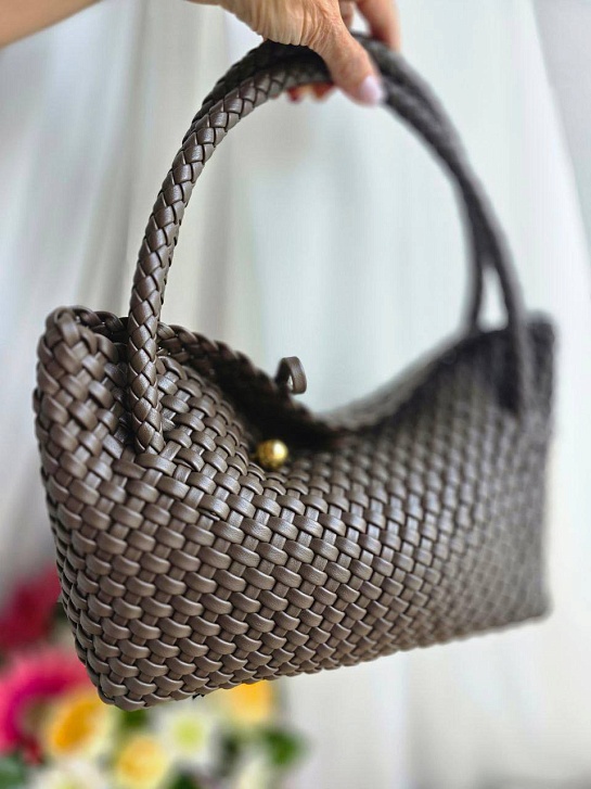 Кожаная сумка Bottega Veneta intrecciato 30x14 см
