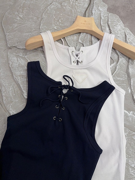 Женский чёрный топ Prada