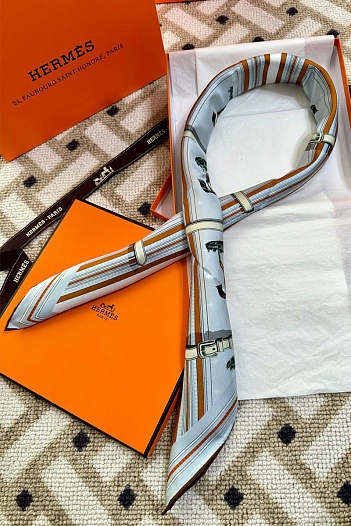 Платок Hermes Couvertures et Tenues de Jour premium 86x87 см   